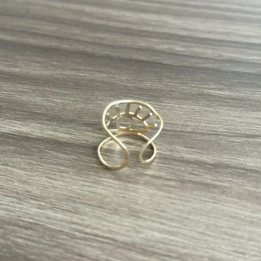 Gold Eye Ring Q838